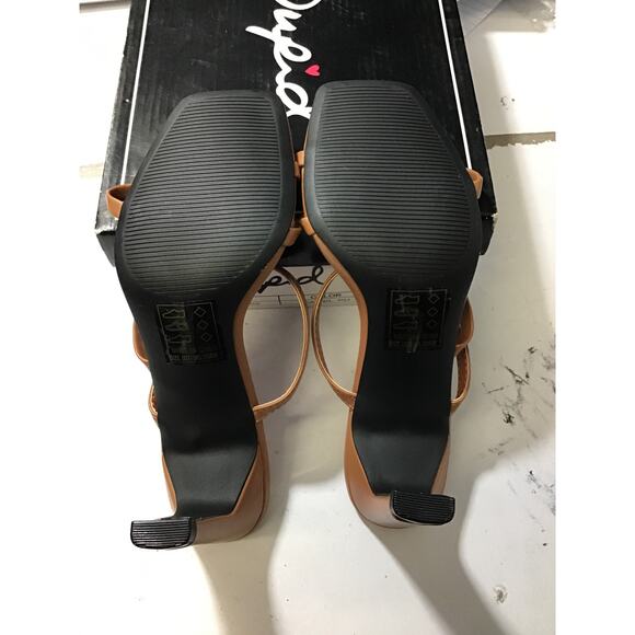 QUPID SZ 7 camel brown Kaylee strappy block 4" high heels NIB R2 - Picture 6 of 7